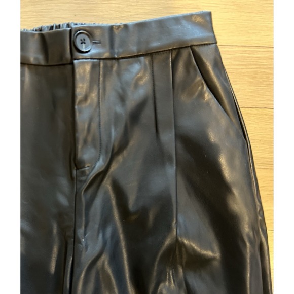 ZENANA Black Faux Leather Single Pleated High Waisted Wide Leg Pants L Large - Picture 4 of 14